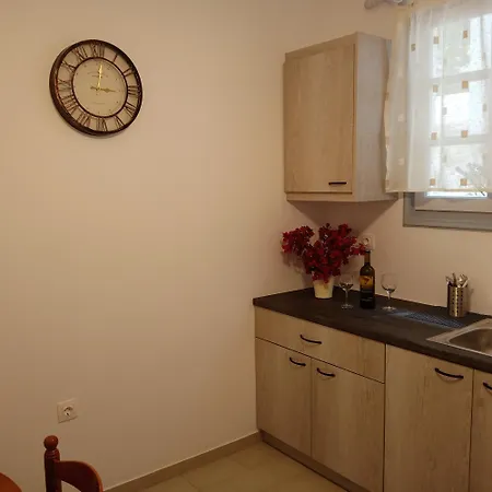 Nektarias ناوسا